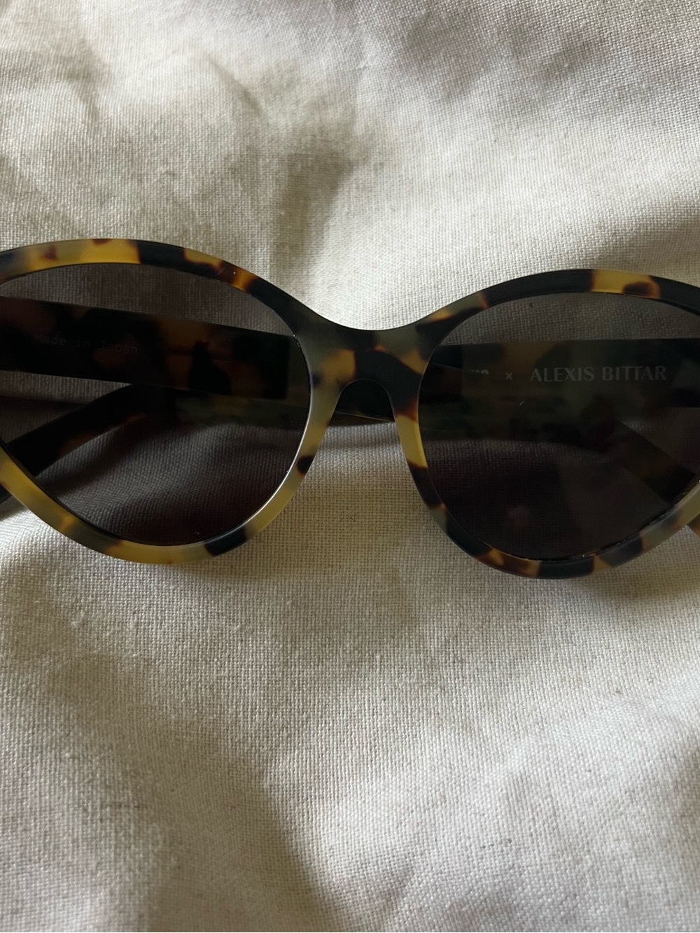 Alexis Bittar Tortoise Shell Cat-Eye Sunglasses - Brown and Amber